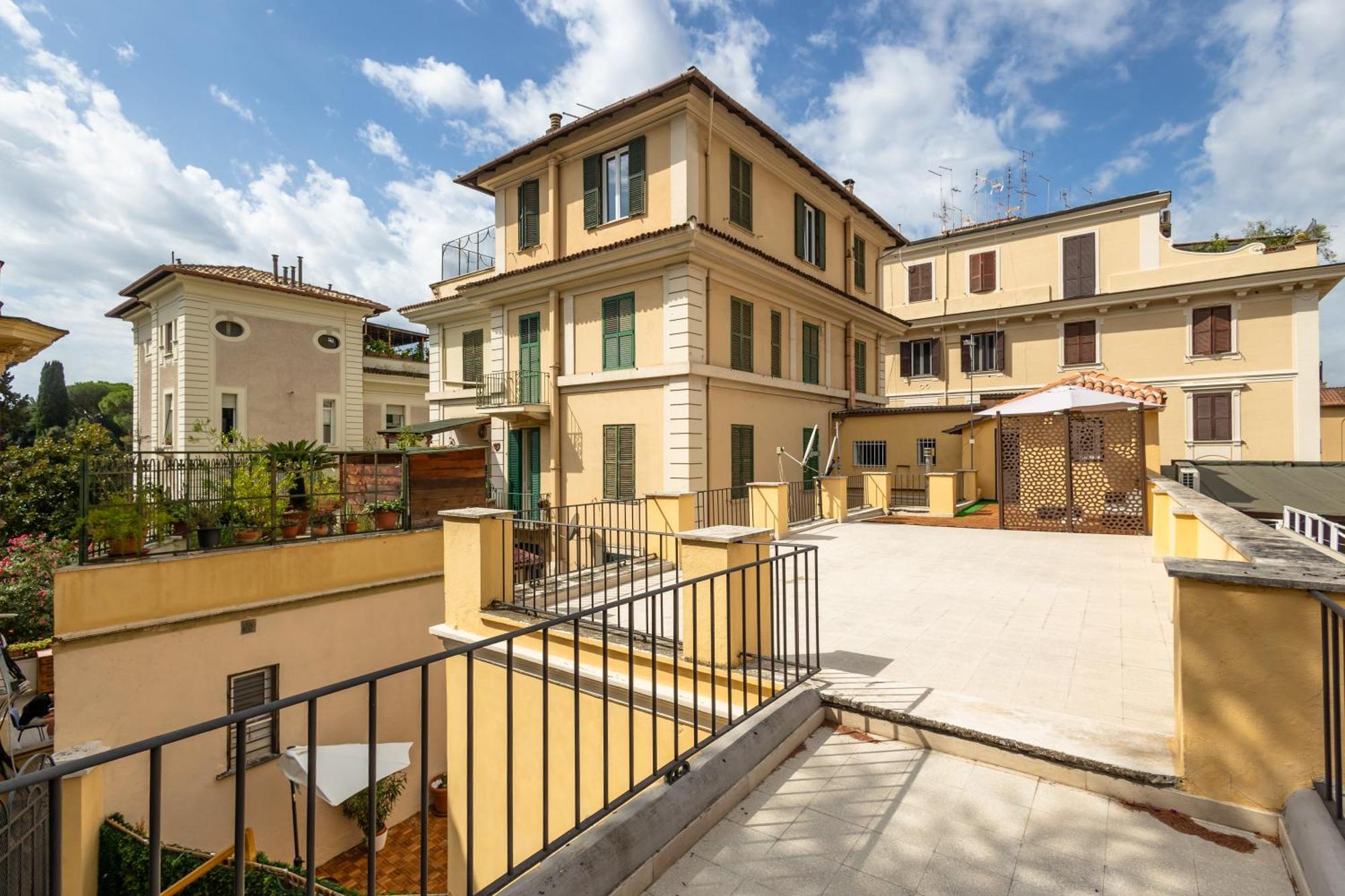 Jmartins Colosseo Suites Rom Exterior foto