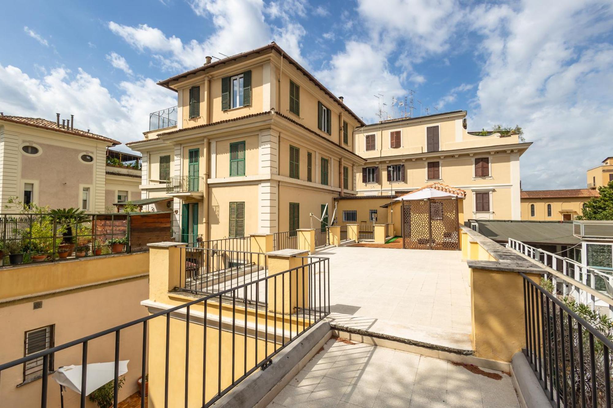 Jmartins Colosseo Suites Rom Exterior foto
